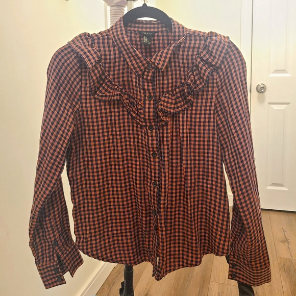 Forever 21 plaid shirt pink & blue. - Picture 2 of 4